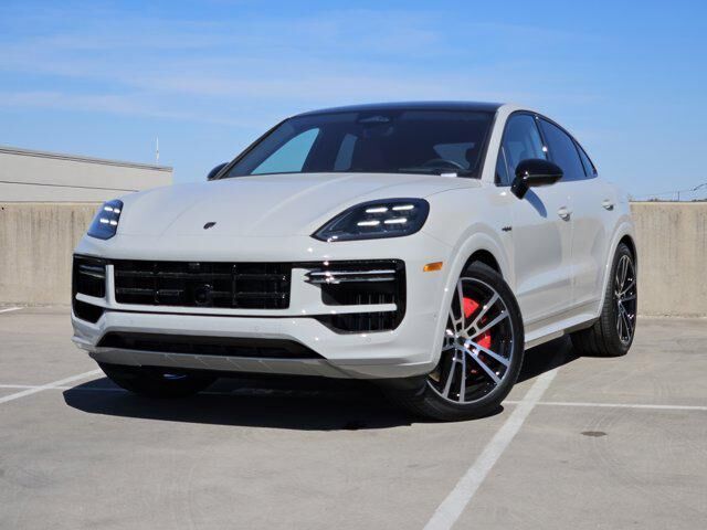 2026 PORSCHE Cayenne
