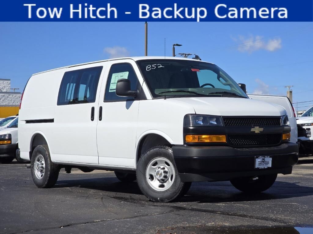 2026 CHEVROLET Express