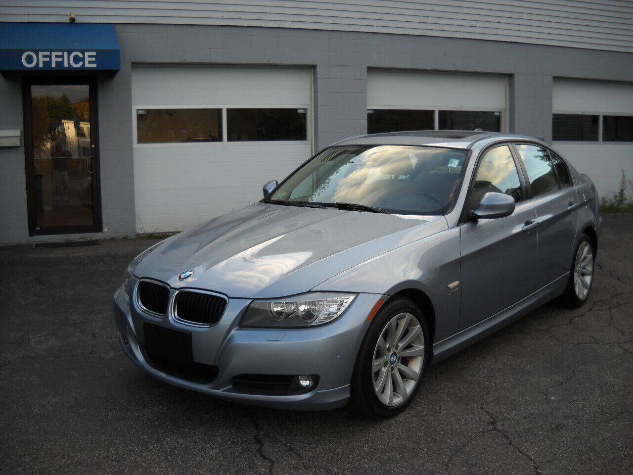 2011 BMW 3 Series