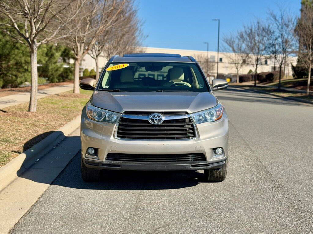 2014 TOYOTA Highlander