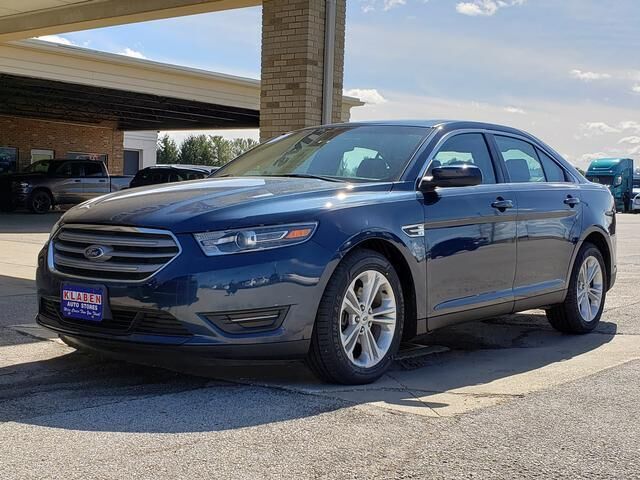 2016 FORD Taurus