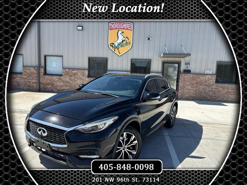 2017 INFINITI QX30