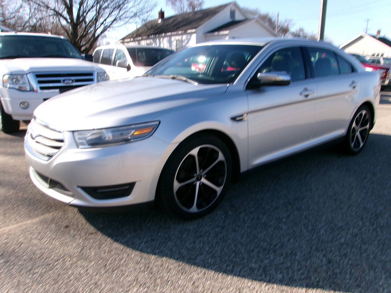 2014 FORD Taurus