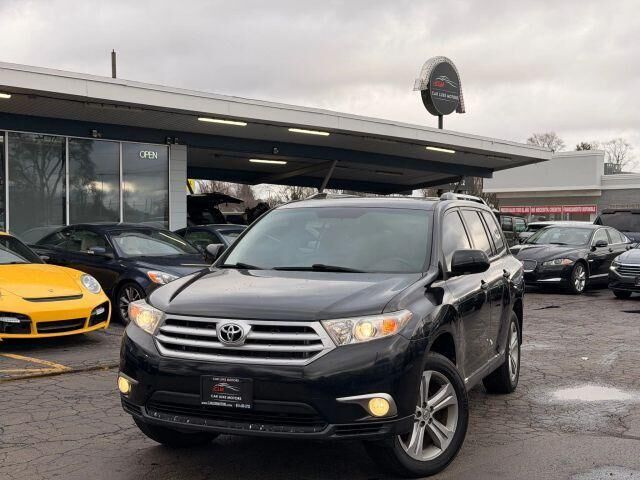 2011 TOYOTA Highlander