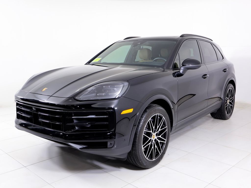 2024 PORSCHE Cayenne