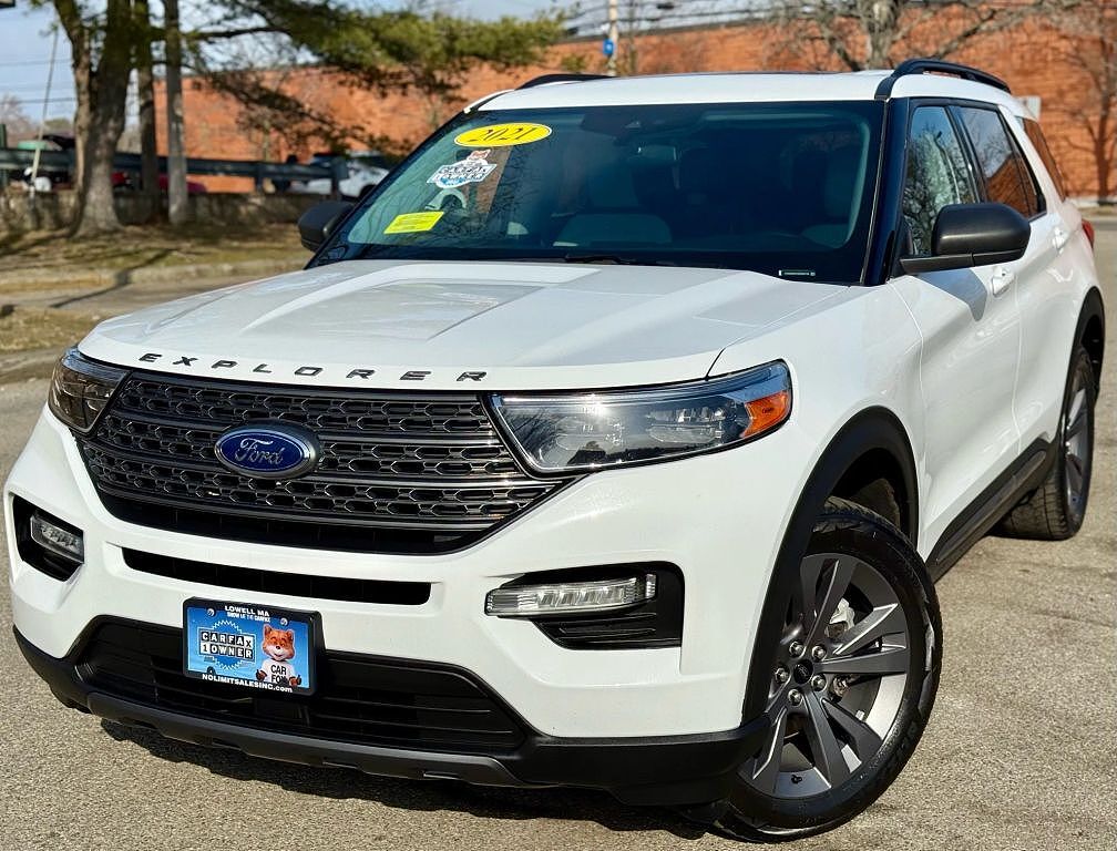 2021 FORD Explorer