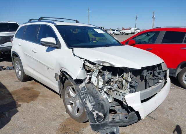 2015 TOYOTA Highlander