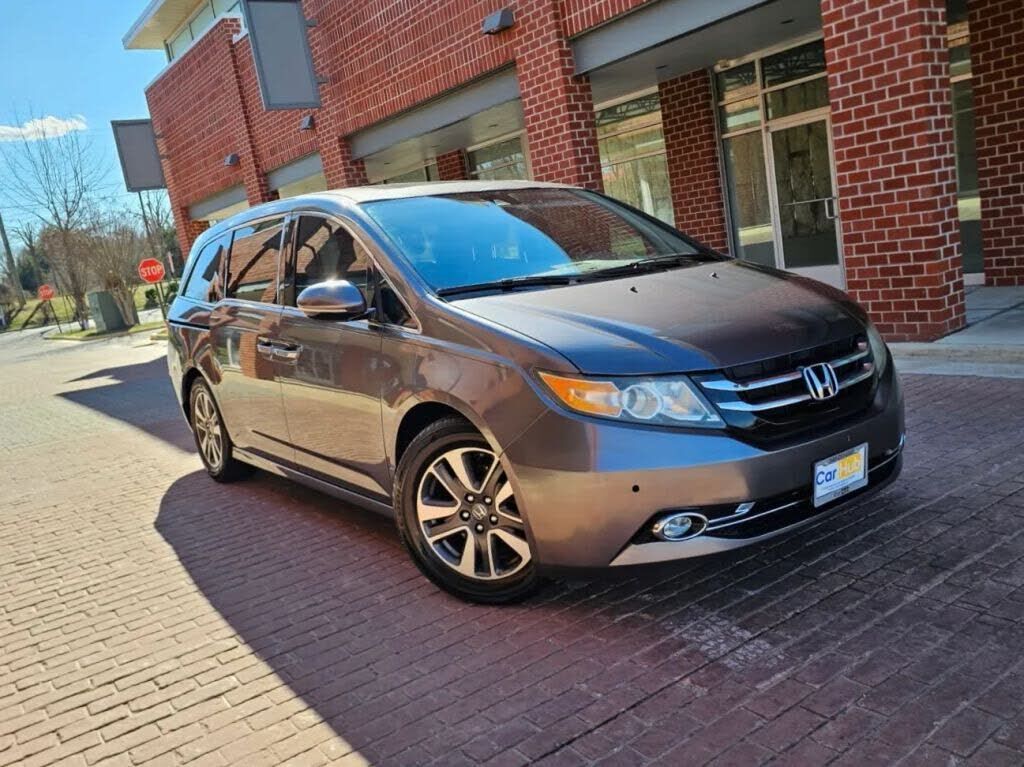 2015 HONDA Odyssey
