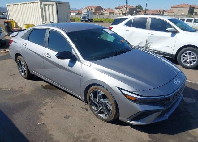 2025 HYUNDAI Elantra