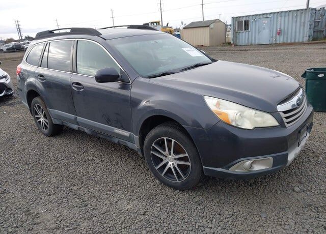 2011 SUBARU Outback