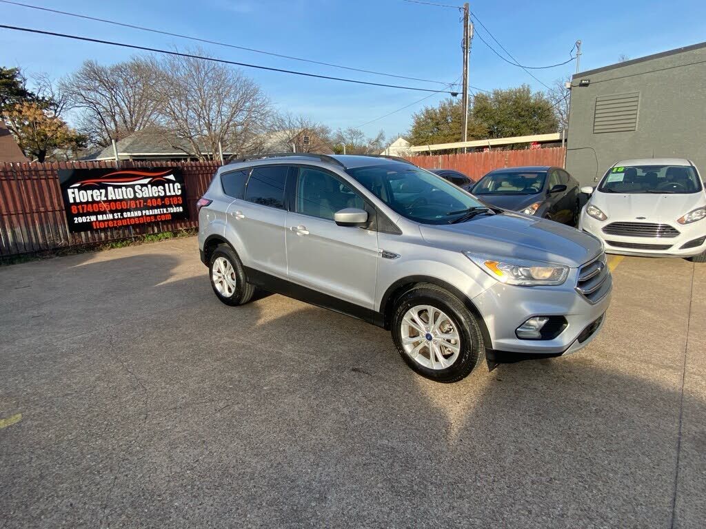 2017 FORD Escape