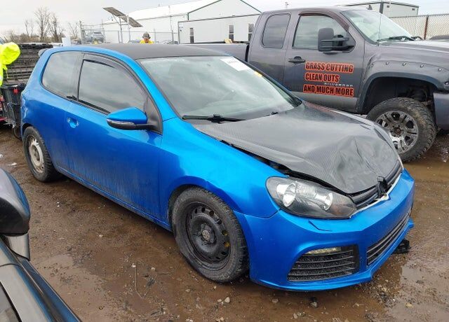 2010 VOLKSWAGEN Golf