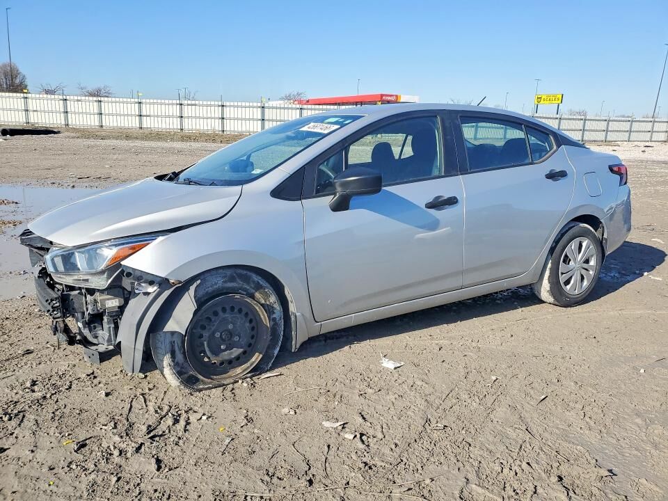 2021 NISSAN Versa