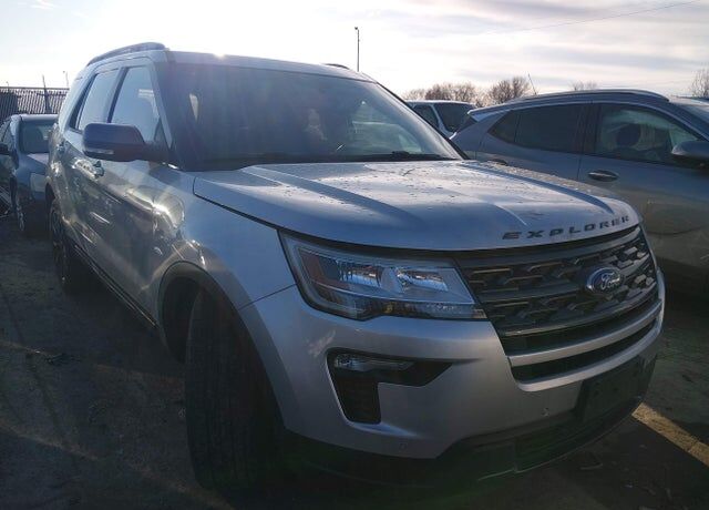 2019 FORD Explorer