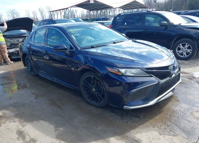 2021 TOYOTA Camry