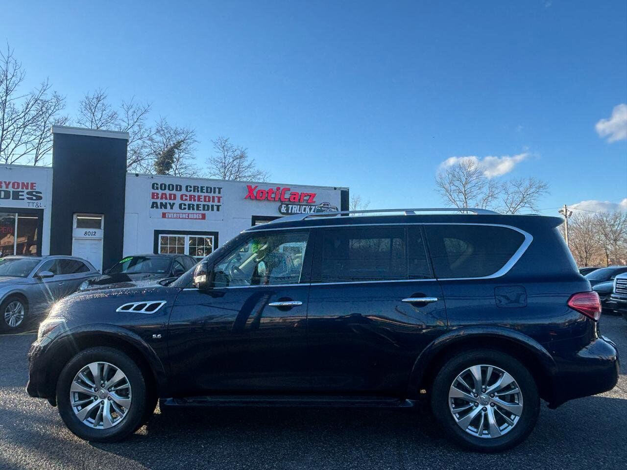 2017 INFINITI QX80