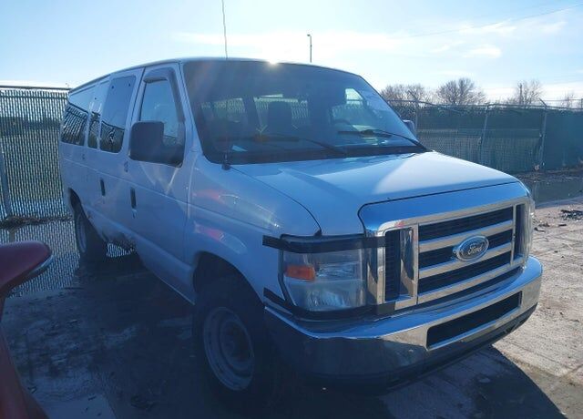 2010 FORD E-350