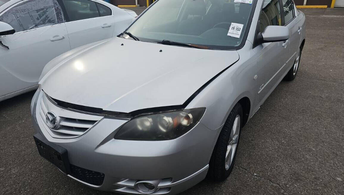 2004 MAZDA Mazda3