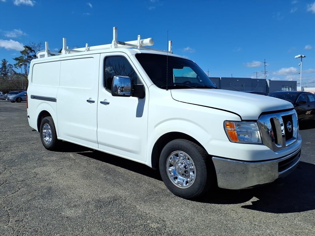 2014 NISSAN NV
