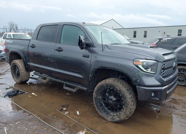 2019 TOYOTA Tundra