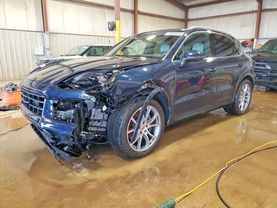 2024 PORSCHE Cayenne