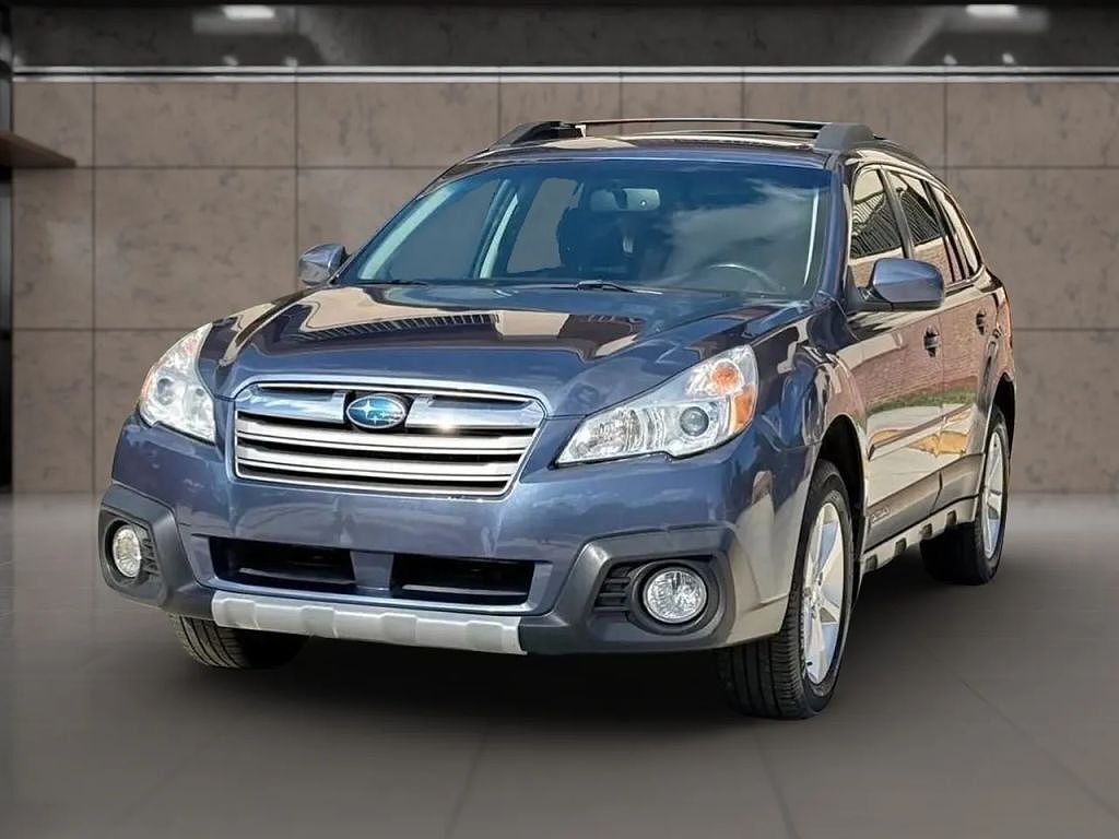 2013 SUBARU Outback