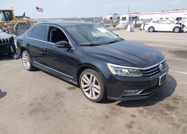 2017 VOLKSWAGEN Passat