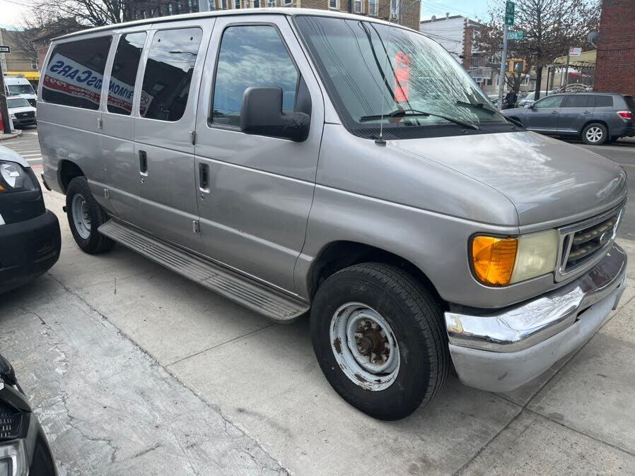 2003 FORD E-350