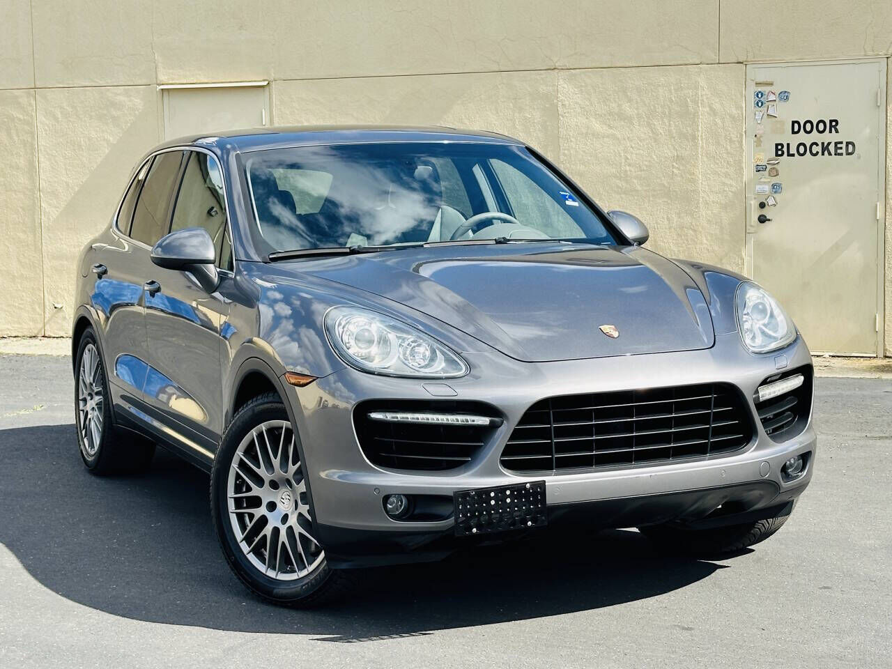 2011 PORSCHE Cayenne