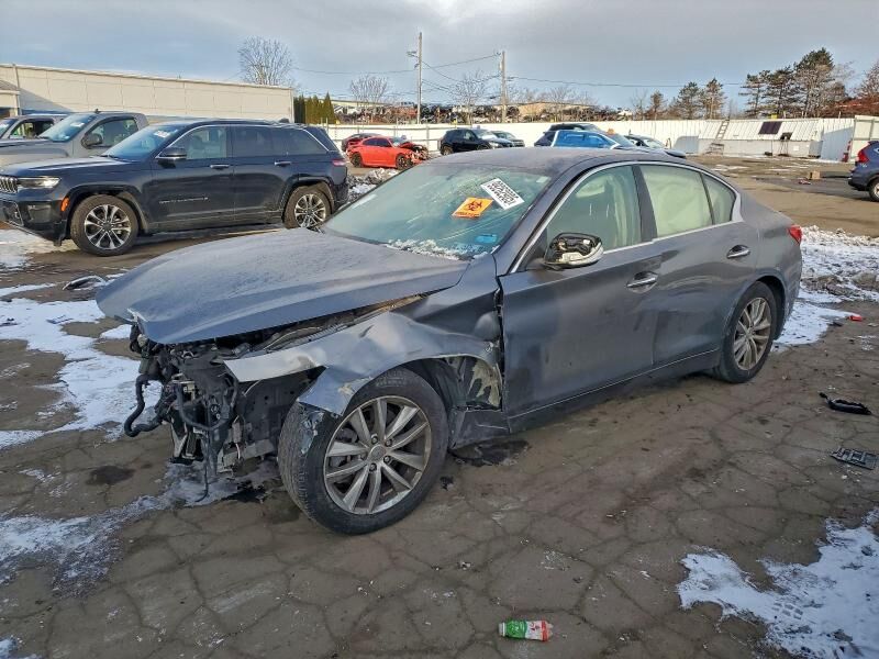 2016 INFINITI Q50