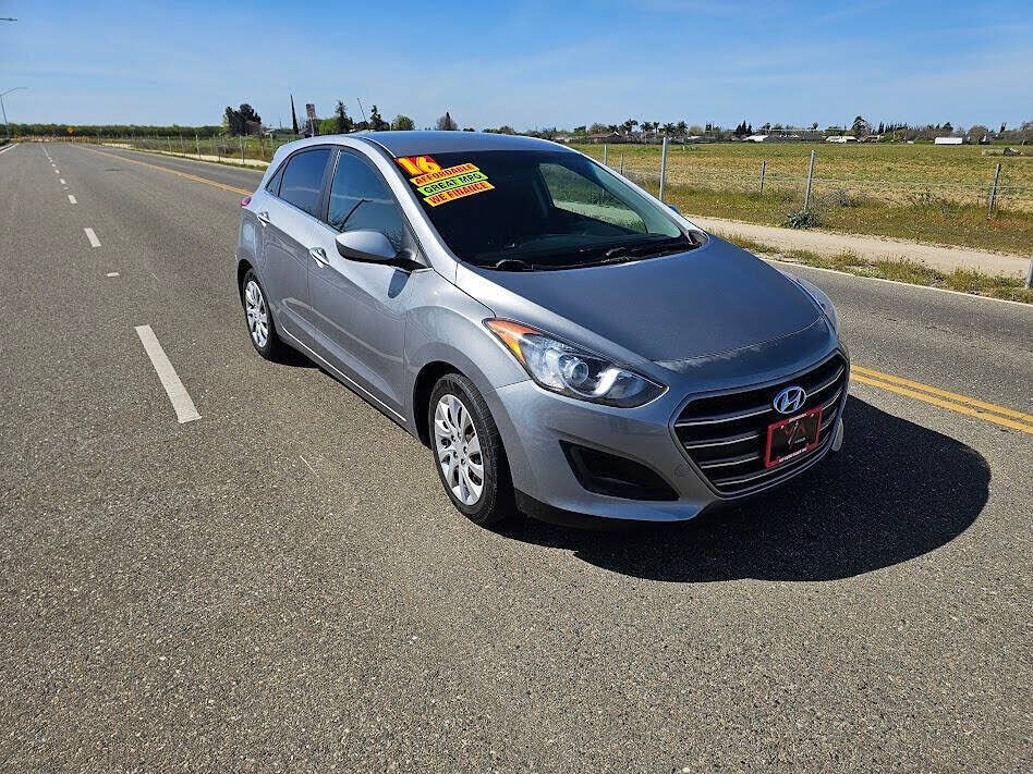 2016 HYUNDAI Elantra