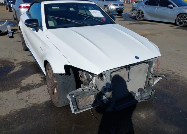 2017 MERCEDES-BENZ C-Class