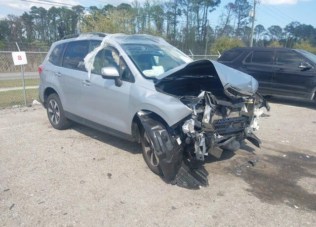2017 SUBARU Forester