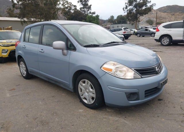 2012 NISSAN Versa