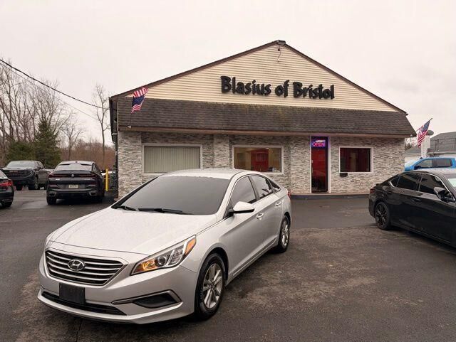 2017 HYUNDAI Sonata