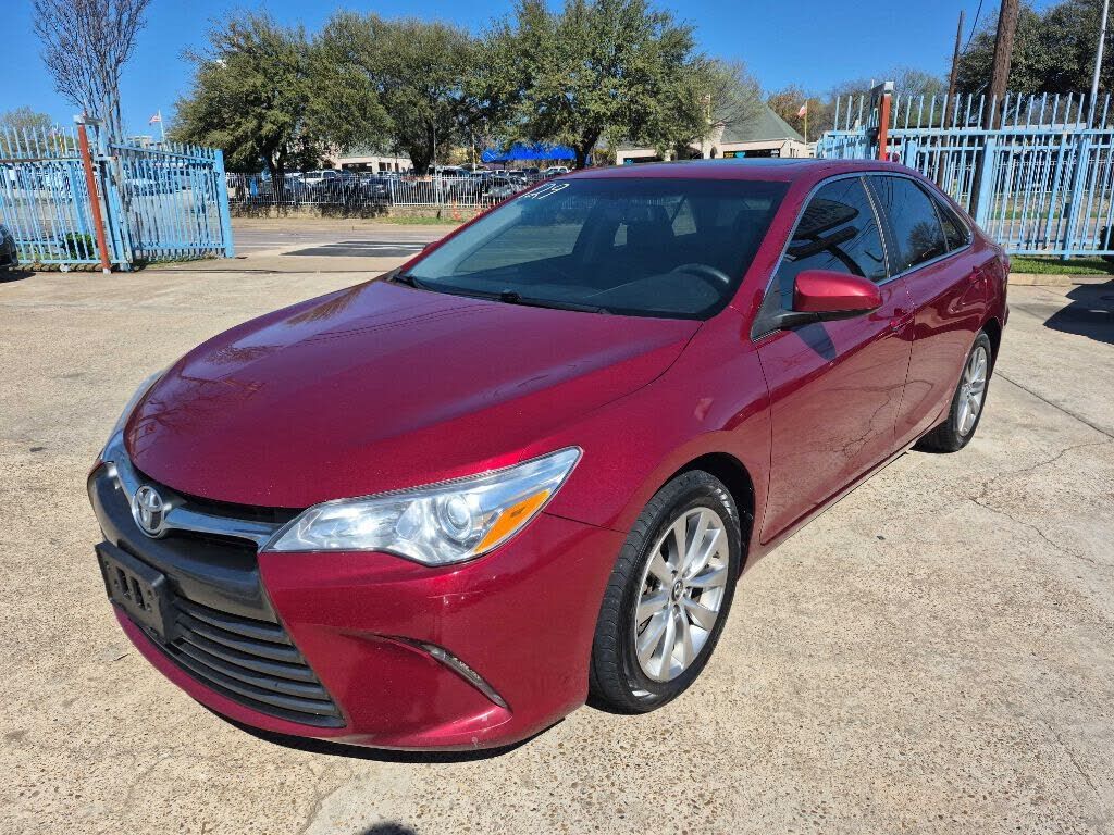 2017 TOYOTA Camry