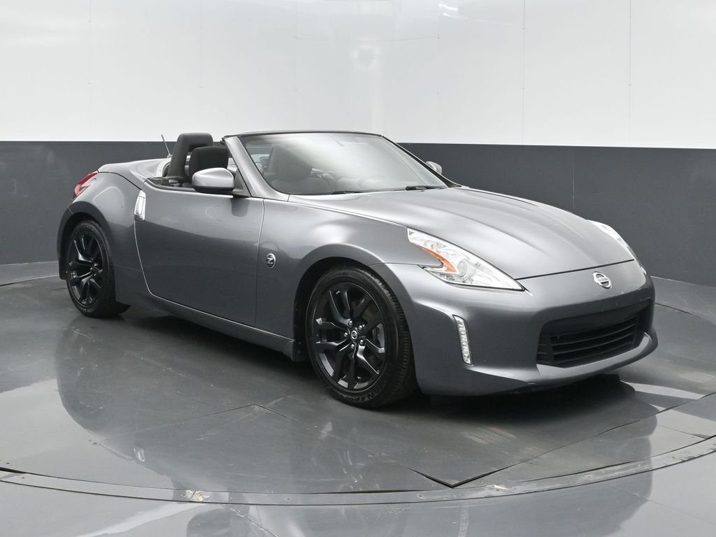 2016 NISSAN 370Z