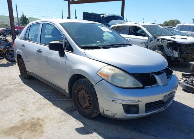 2009 NISSAN Versa