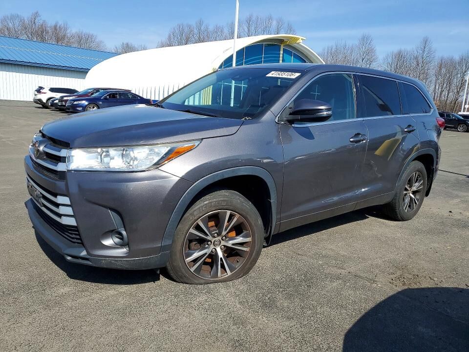 2017 TOYOTA Highlander