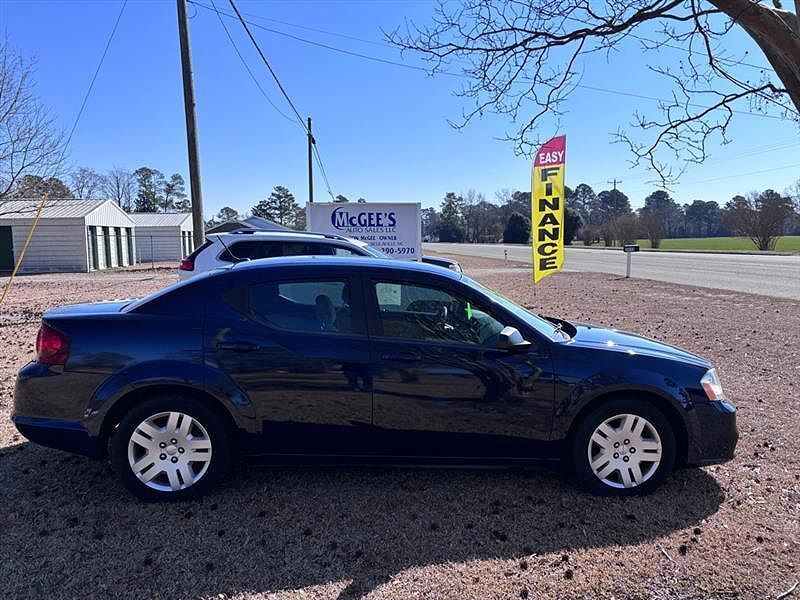 2014 DODGE Avenger