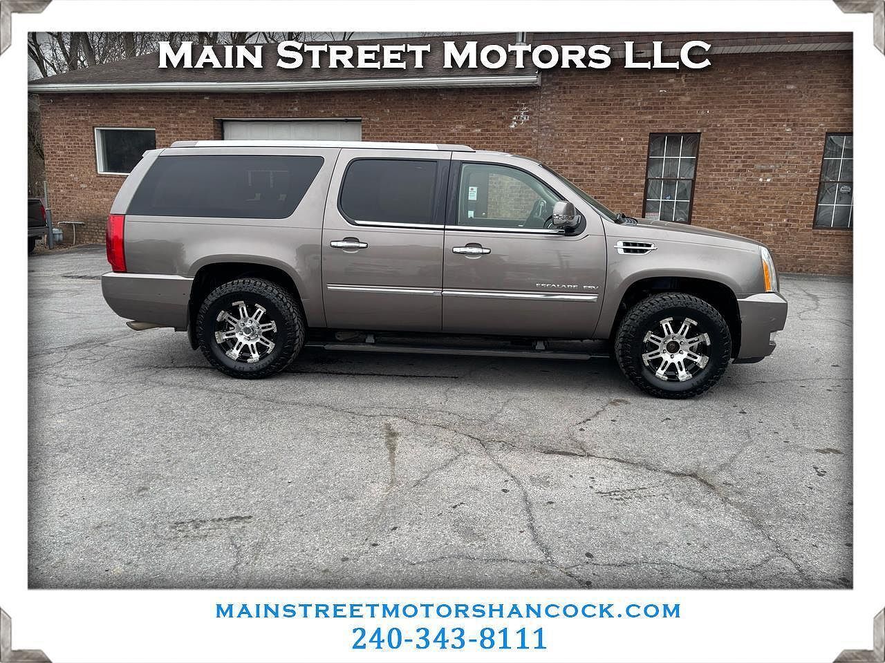 2012 CADILLAC Escalade