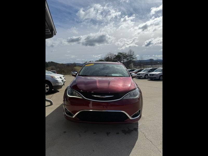 2017 CHRYSLER Pacifica