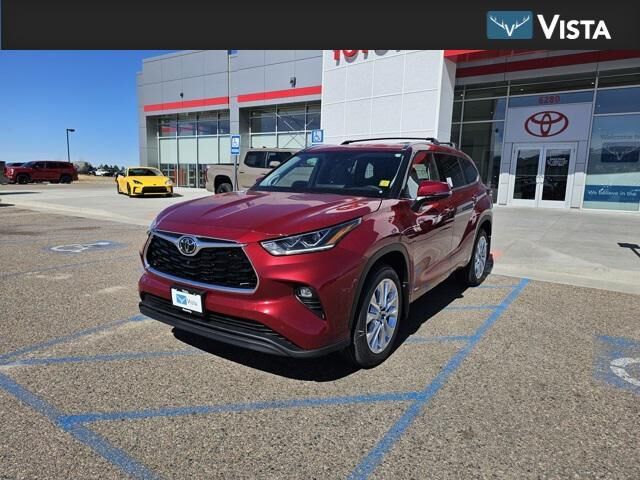 2026 TOYOTA Highlander