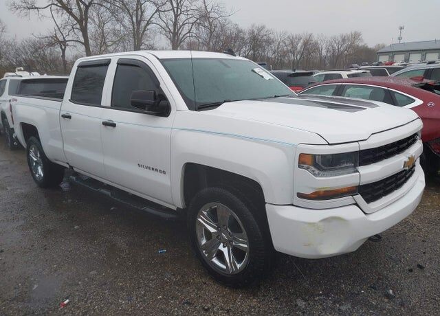 2018 CHEVROLET Silverado