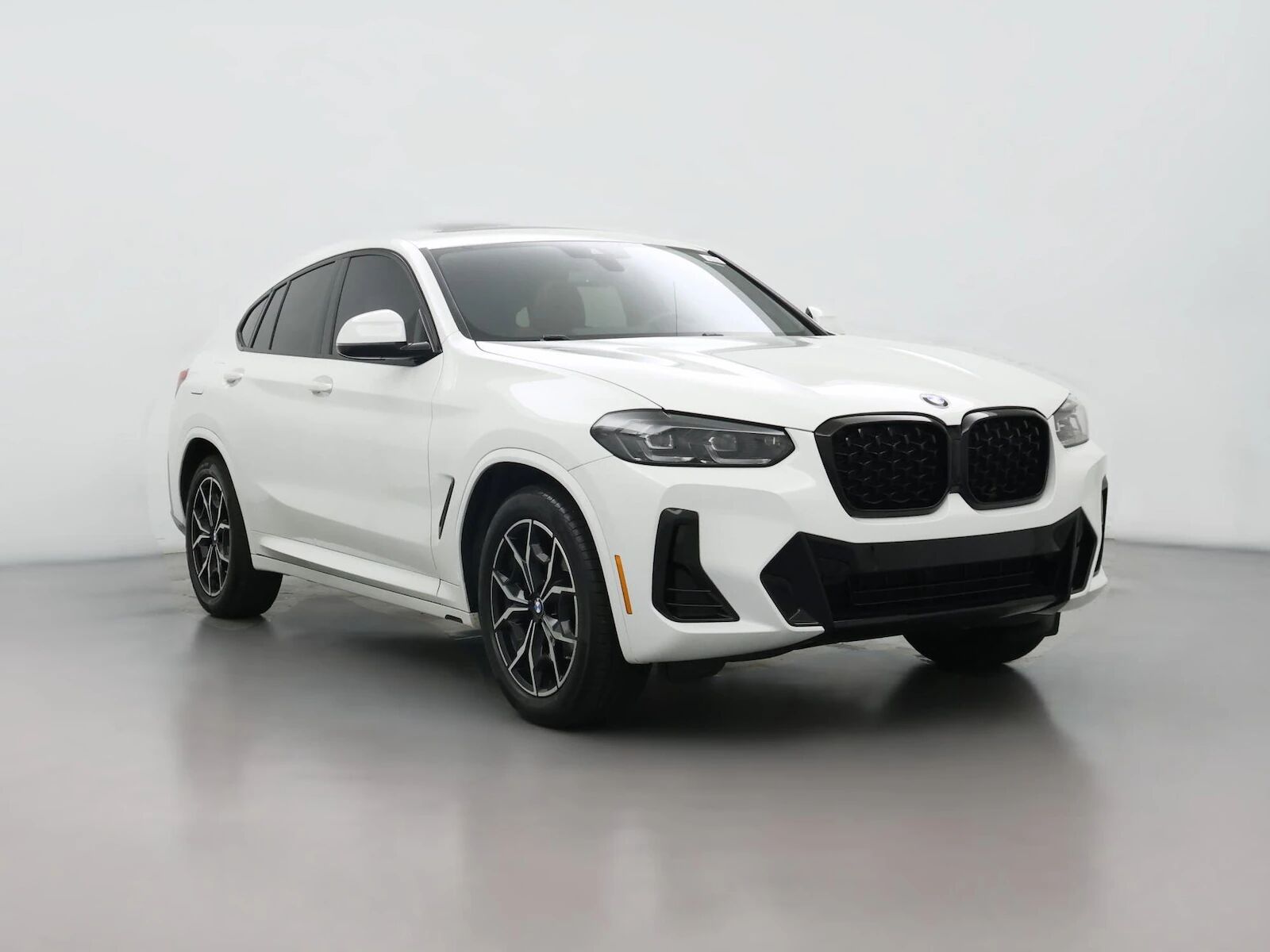 2023 BMW X4