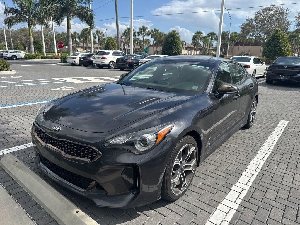 2020 KIA Stinger