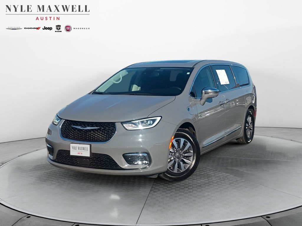 2022 CHRYSLER Pacifica