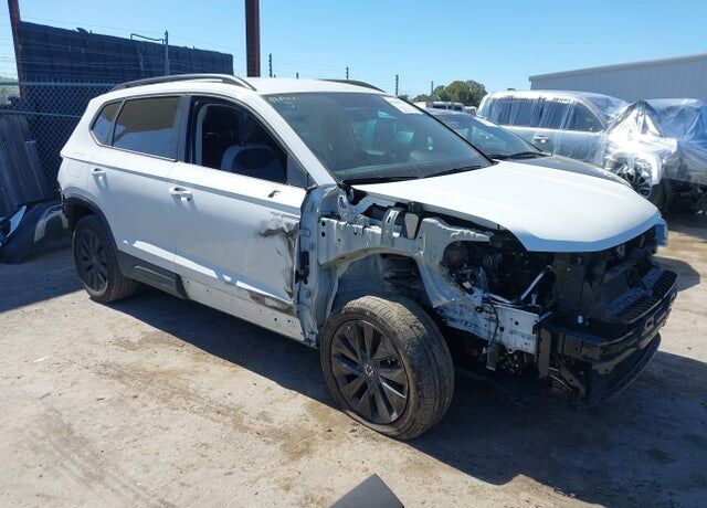 2022 VOLKSWAGEN Taos