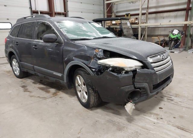 2012 SUBARU Outback