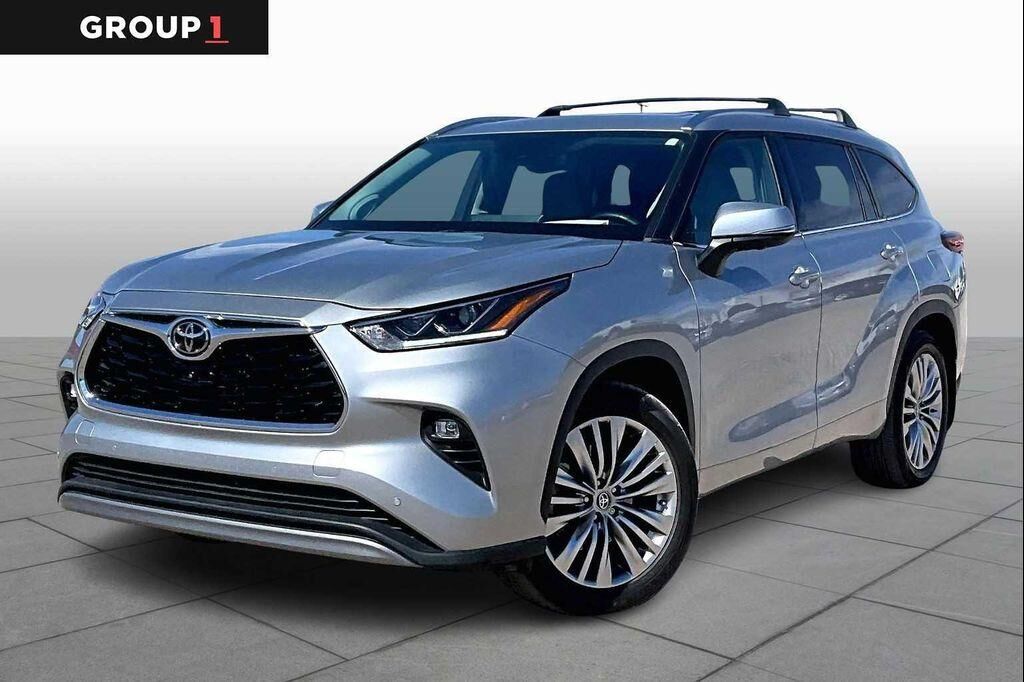 2023 TOYOTA Highlander